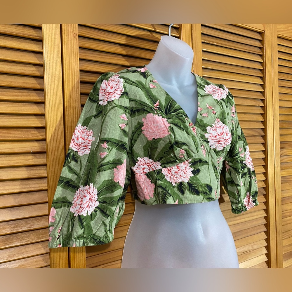 🌸2023 • Cropped, wraparound top by Agua Bendita x Target